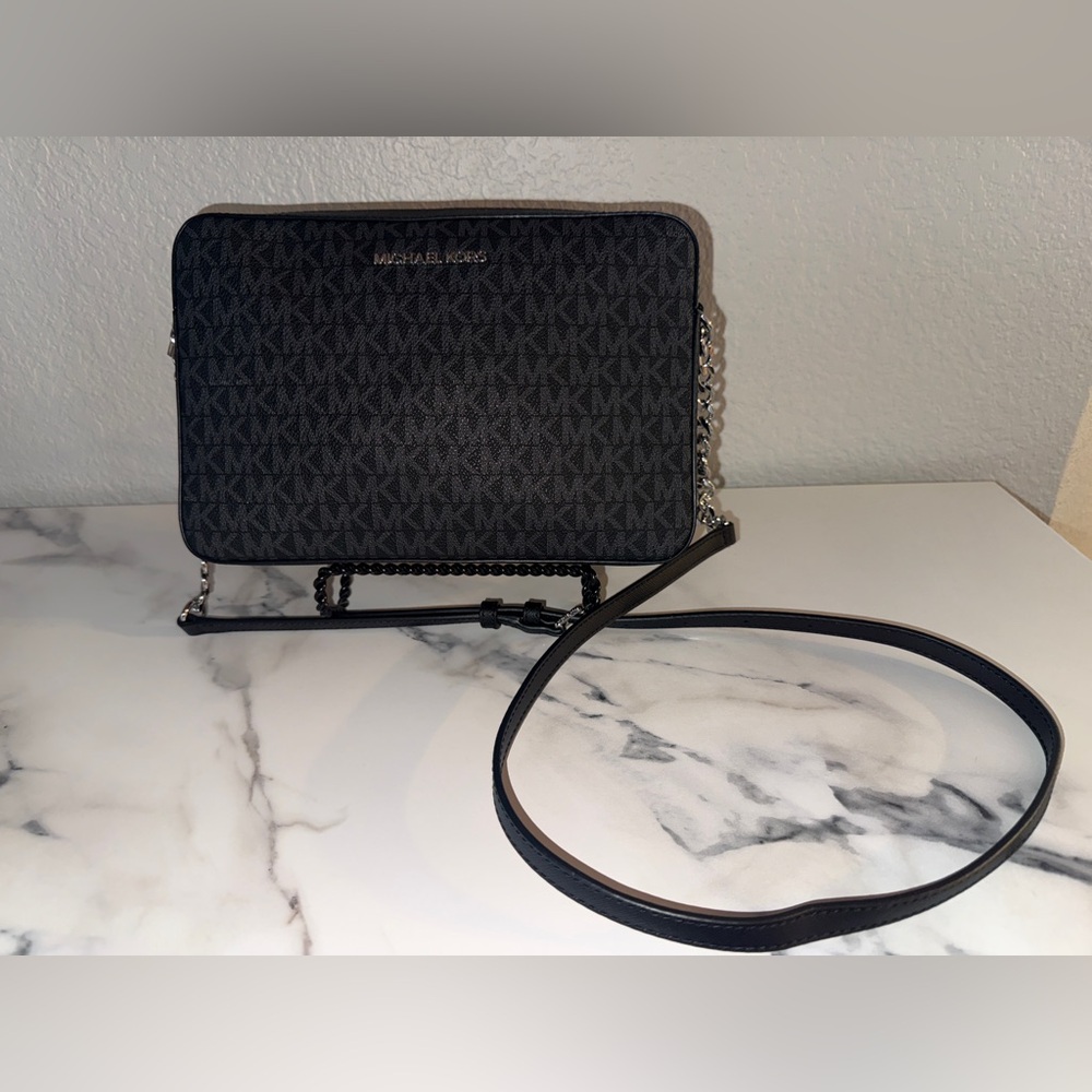 Michael Kors Jet Set Crossbody Bag | MK Logo | Black | NEW